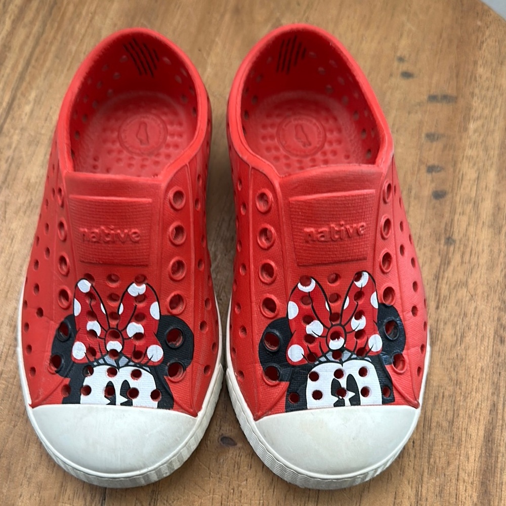 Native Kids Shoes - Red Minnie Mouse Design